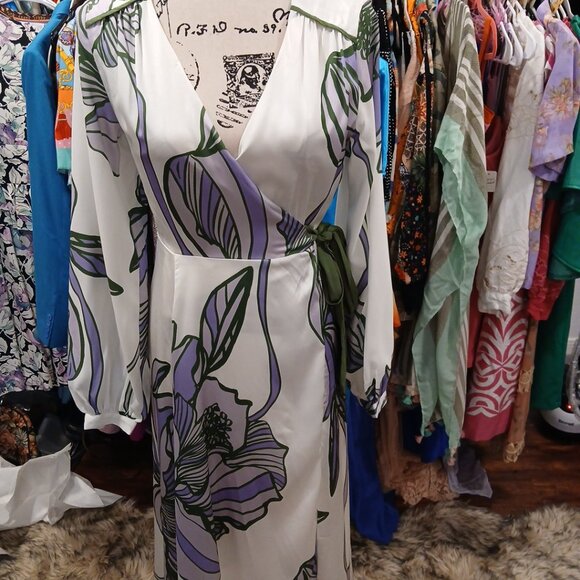 Karen Miller wrap dress - Picture 1 of 3